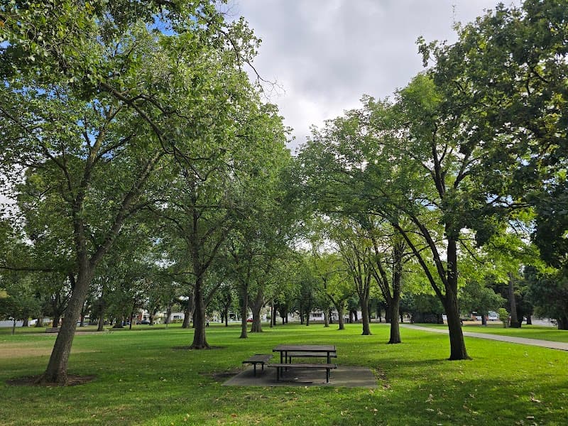 Darling Gardens