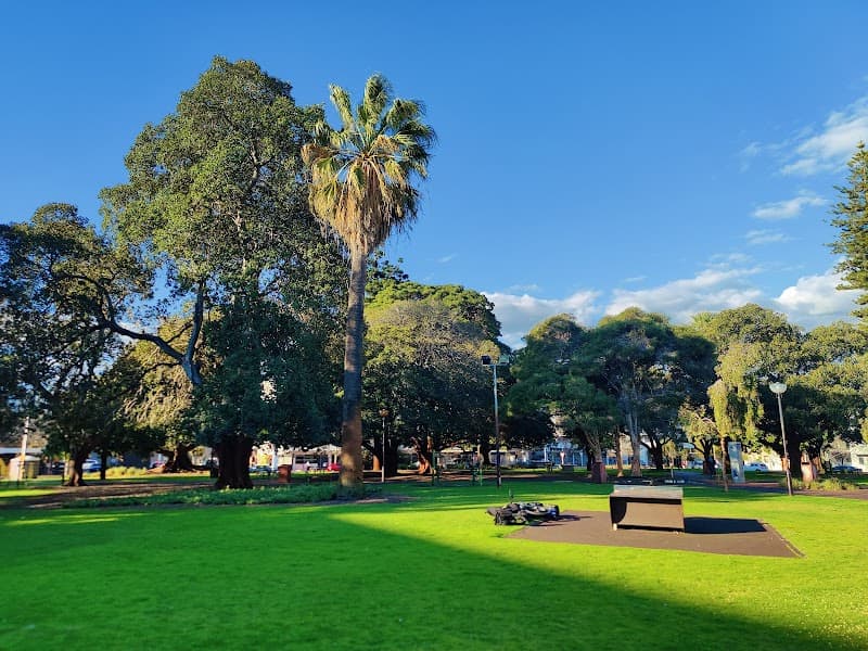 Weld Square