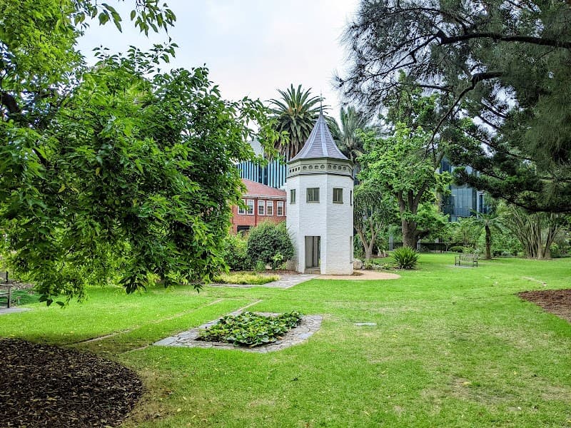 University Cenotaph Garden